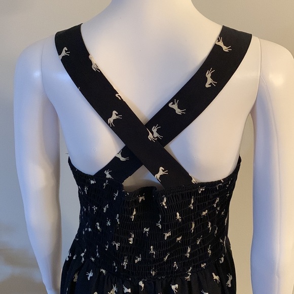 Everly Horse Mini Dress, straps cross in back, estimate size 8 see measurements - Picture 4 of 5